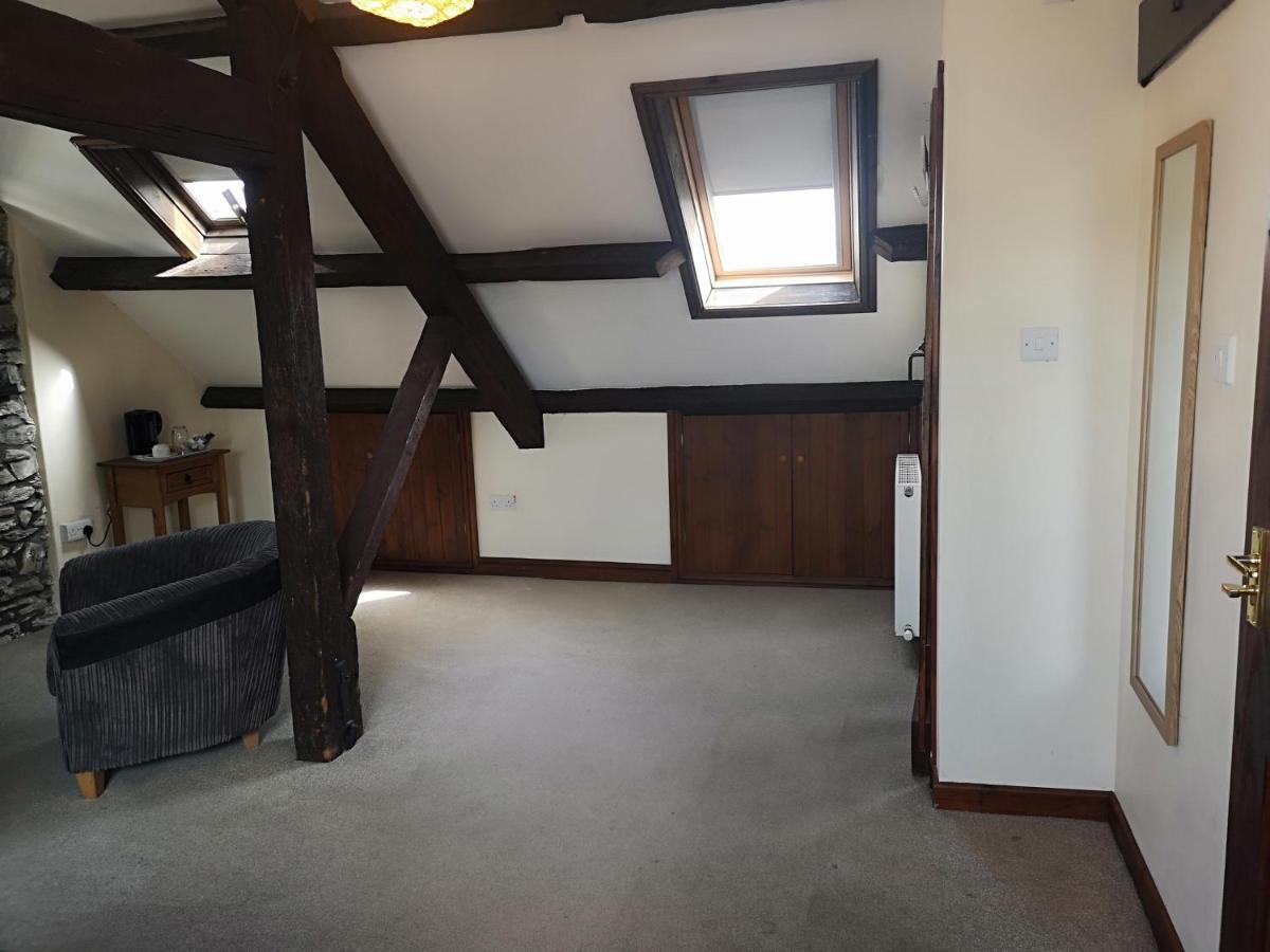 Red Lion Hotel Ystrad Meurig Экстерьер фото